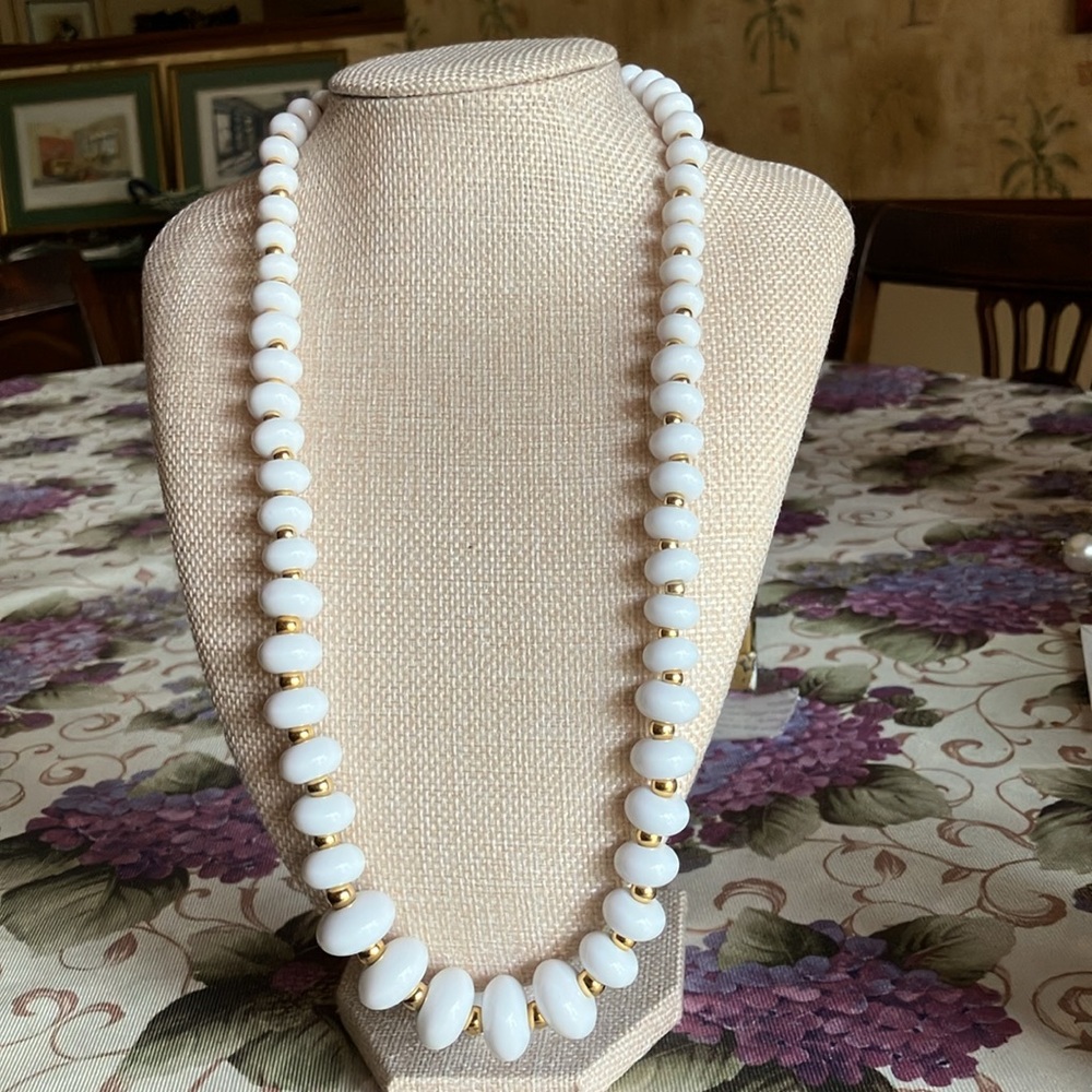 NAPIER NECKLACE WITH GOLD BEADS - Picture 2 of 11